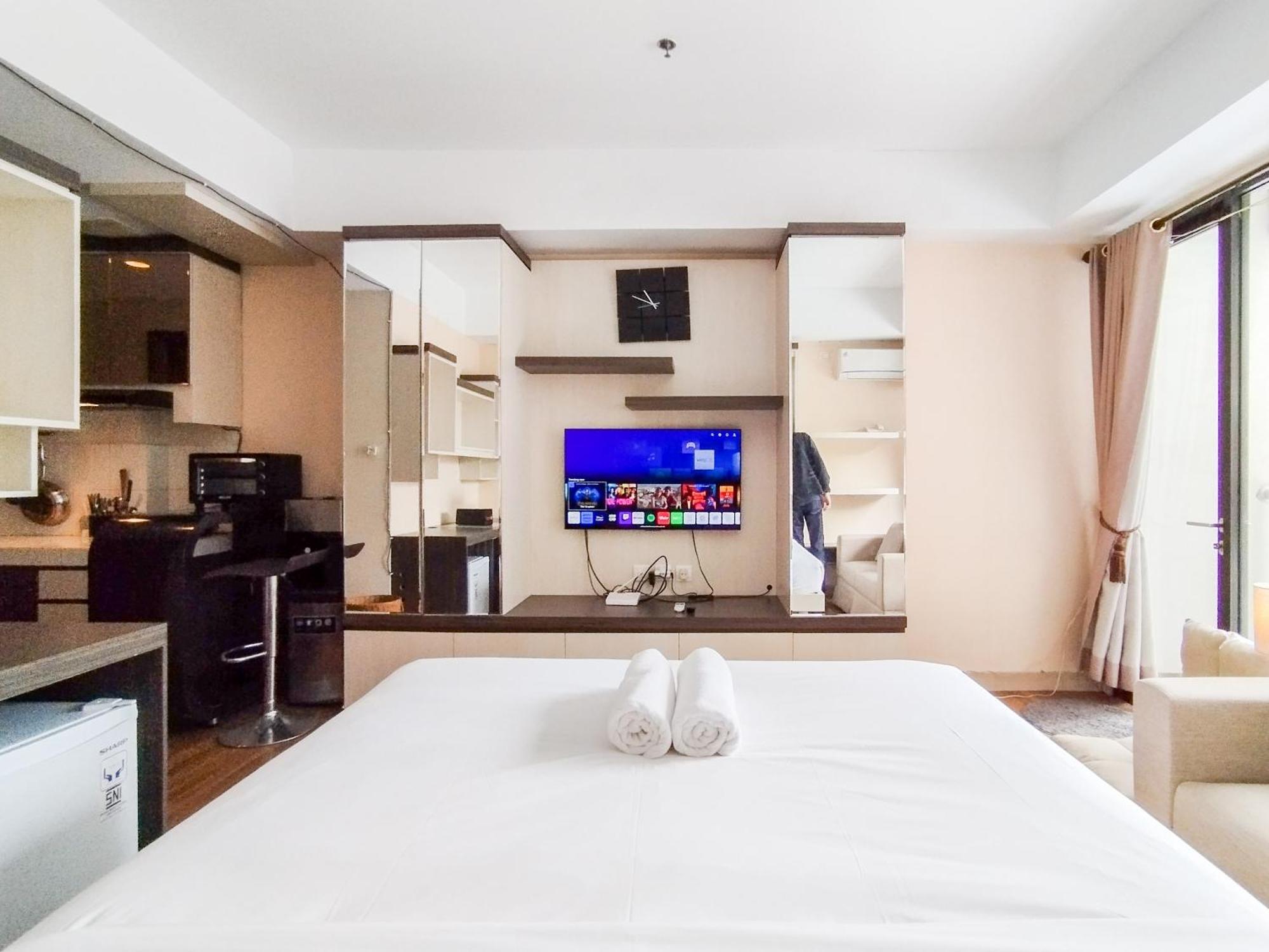 Simply And Comfy Studio Room Apartment Beverly Dago By Travelio Bandung Exteriör bild